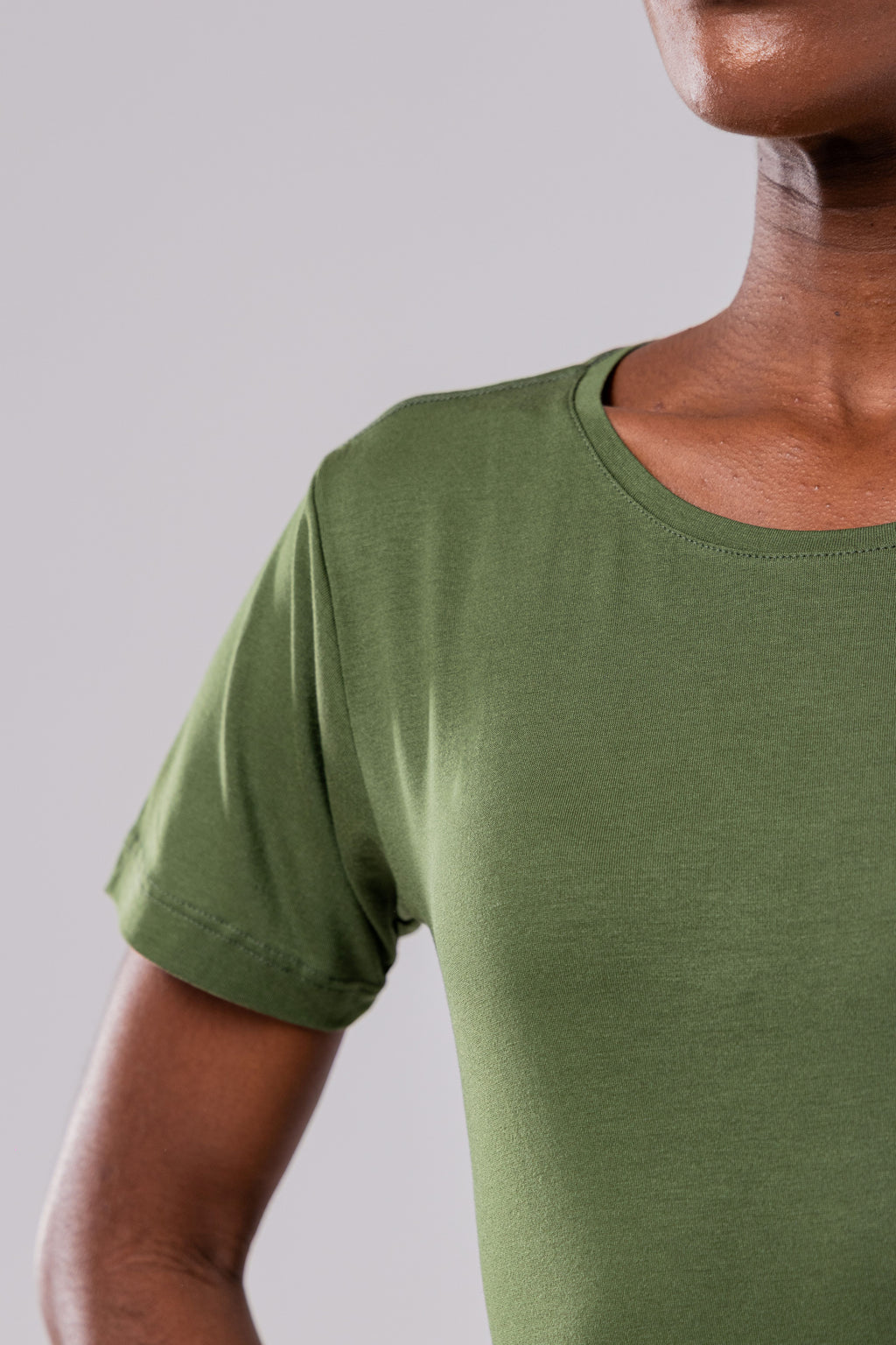 MODAL TECH // FEMININO // VERDE MILITAR