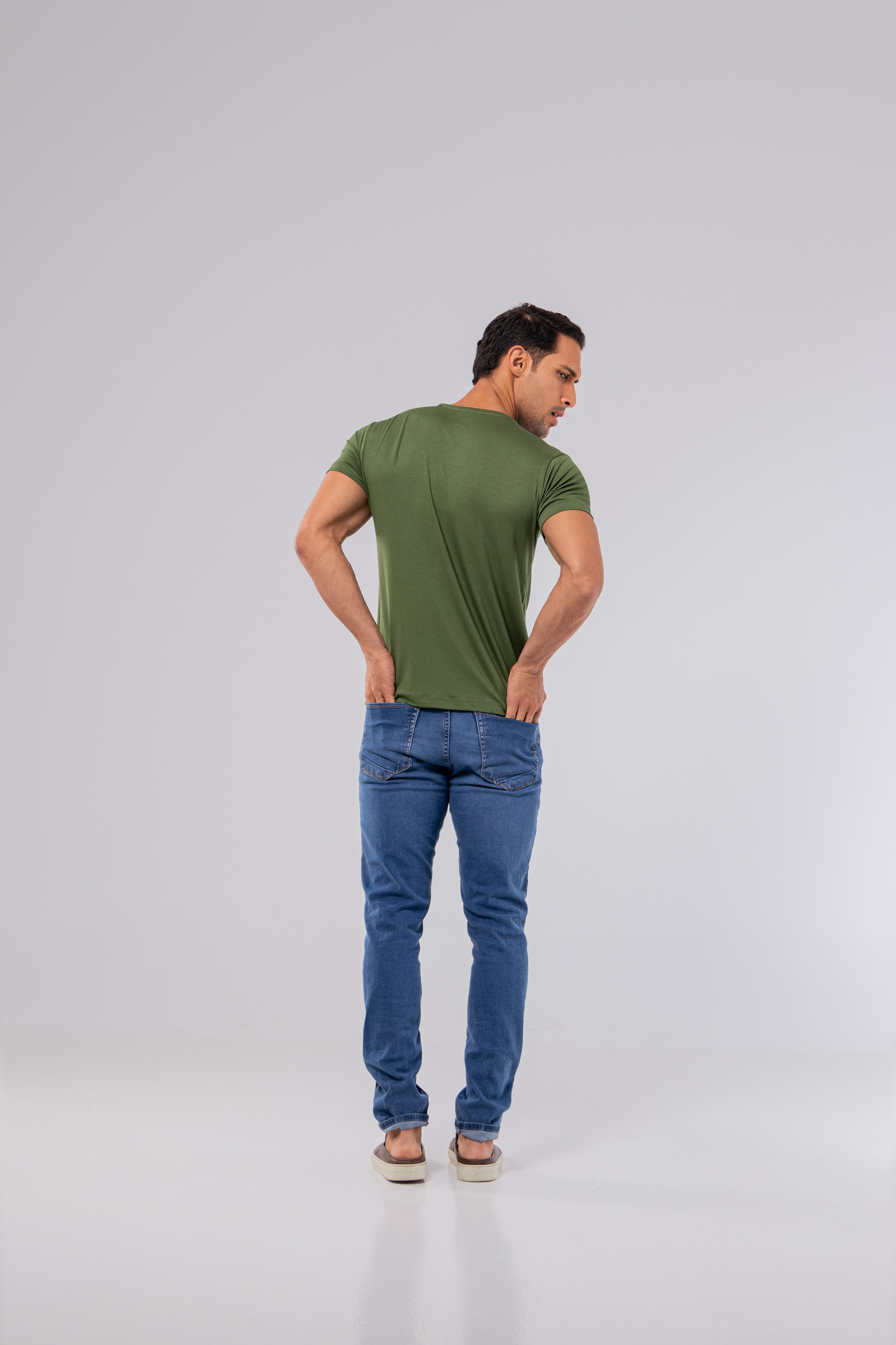 CAMISETA MODAL TECH | VERDE MILITAR