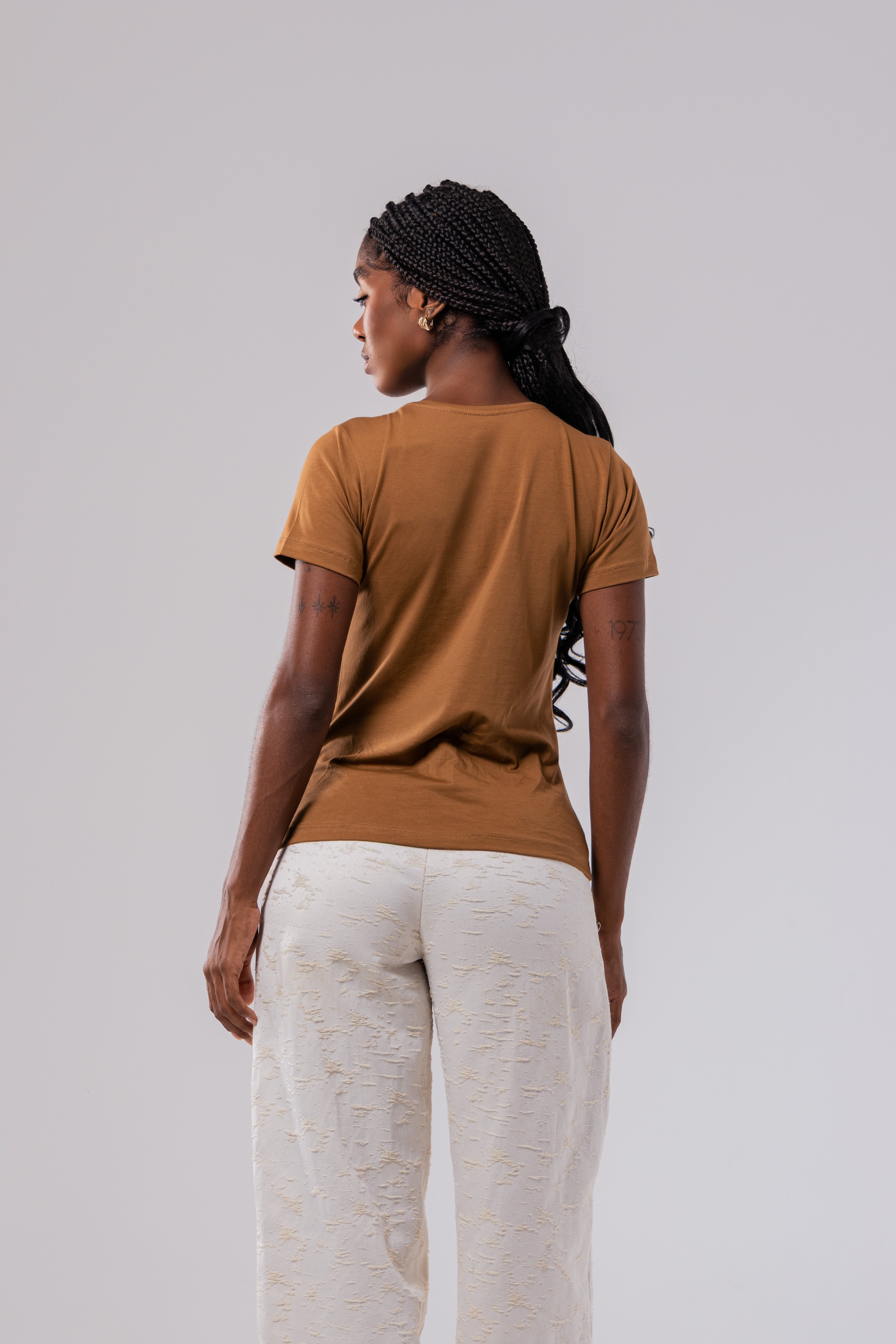 CAMISETA PIMA - FEM - COFFEE
