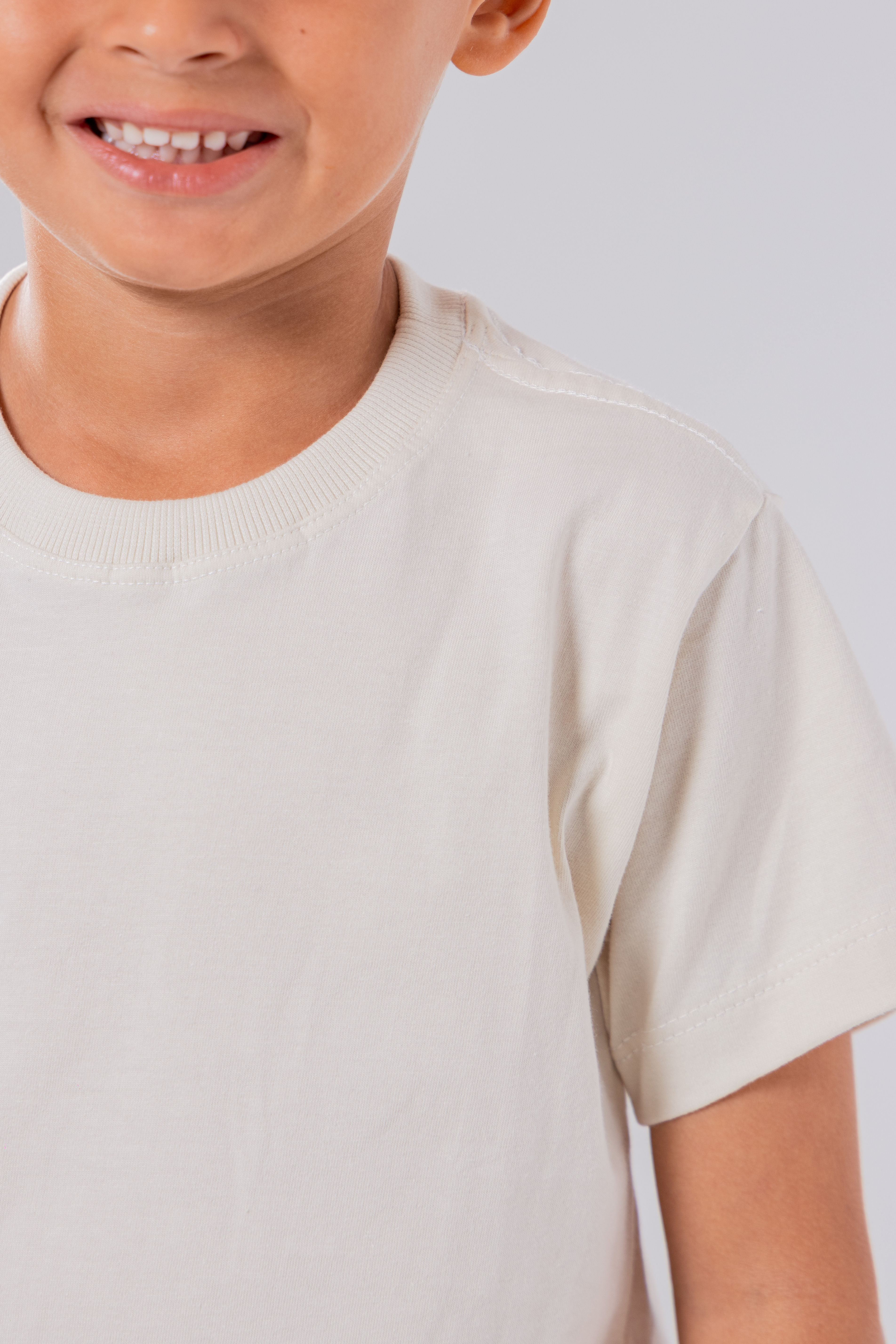 CAMISETA ALGODÃO PREMIUM // KIDS // OFFWHITE
