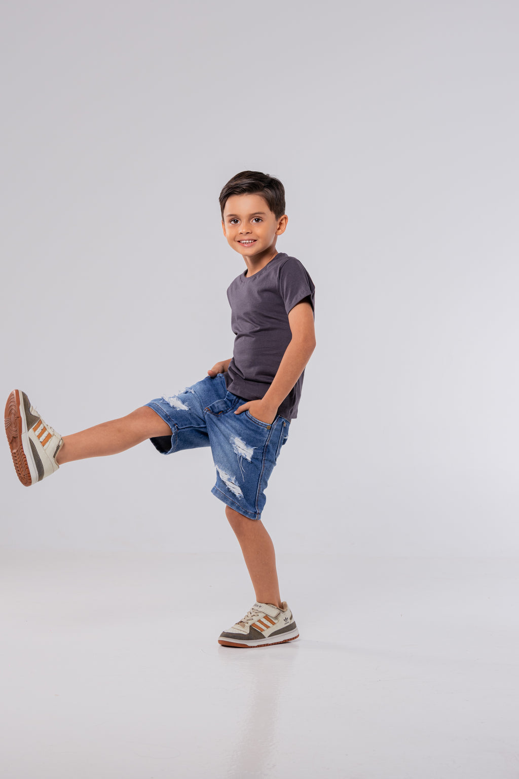 CAMISETA ALGODÃO PREMIUM  // KIDS // CINZA