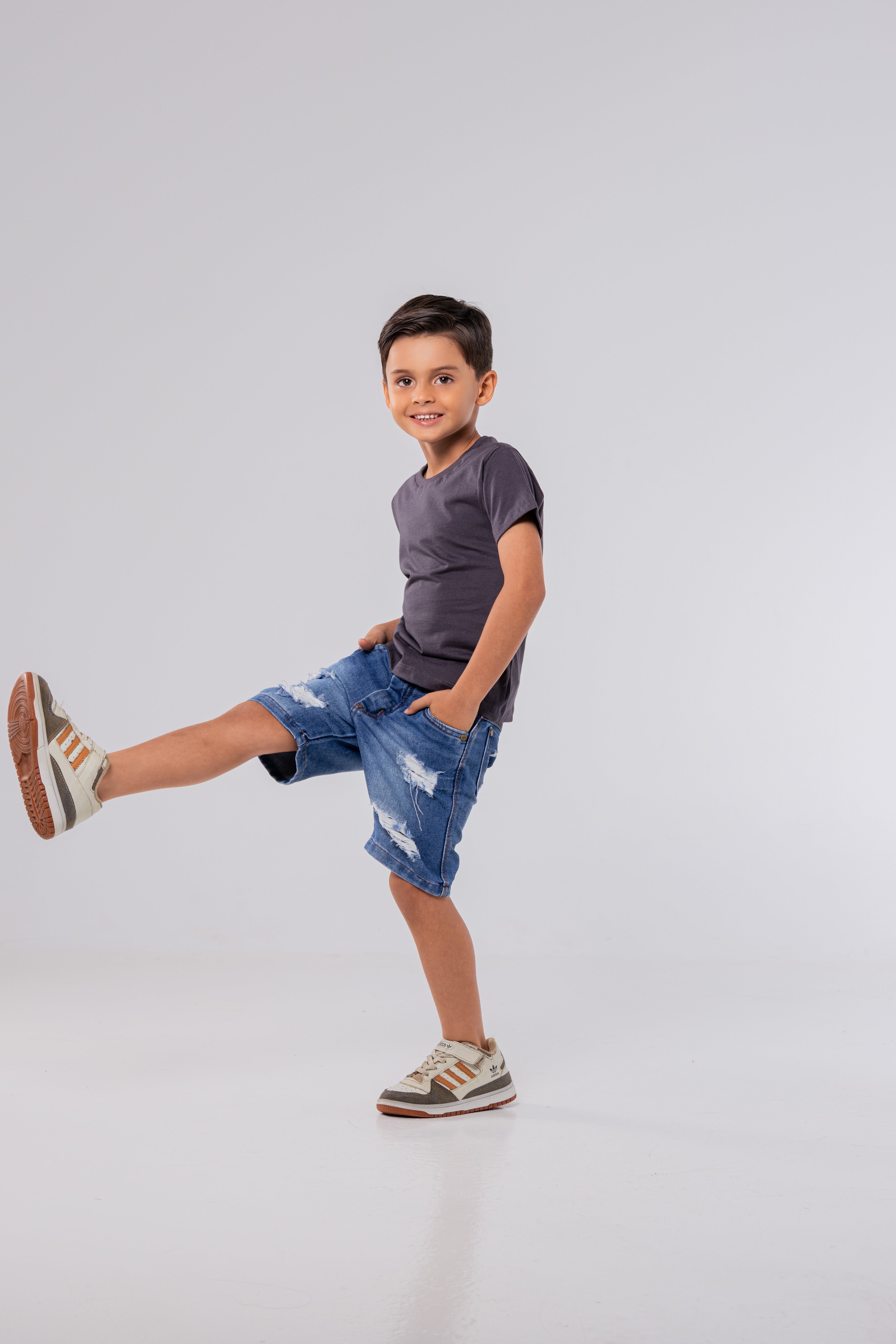 CAMISETA ALGODÃO PREMIUM  // KIDS // CINZA